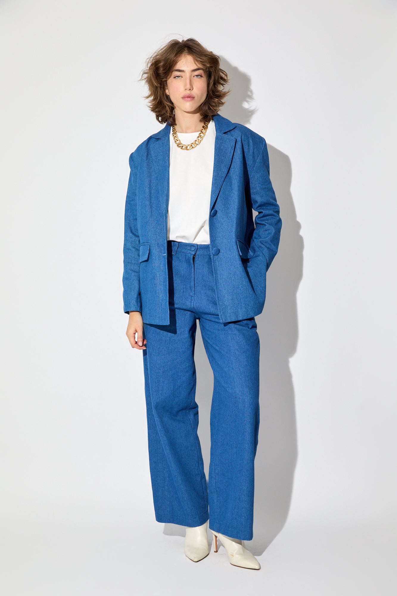JHONSON SUIT