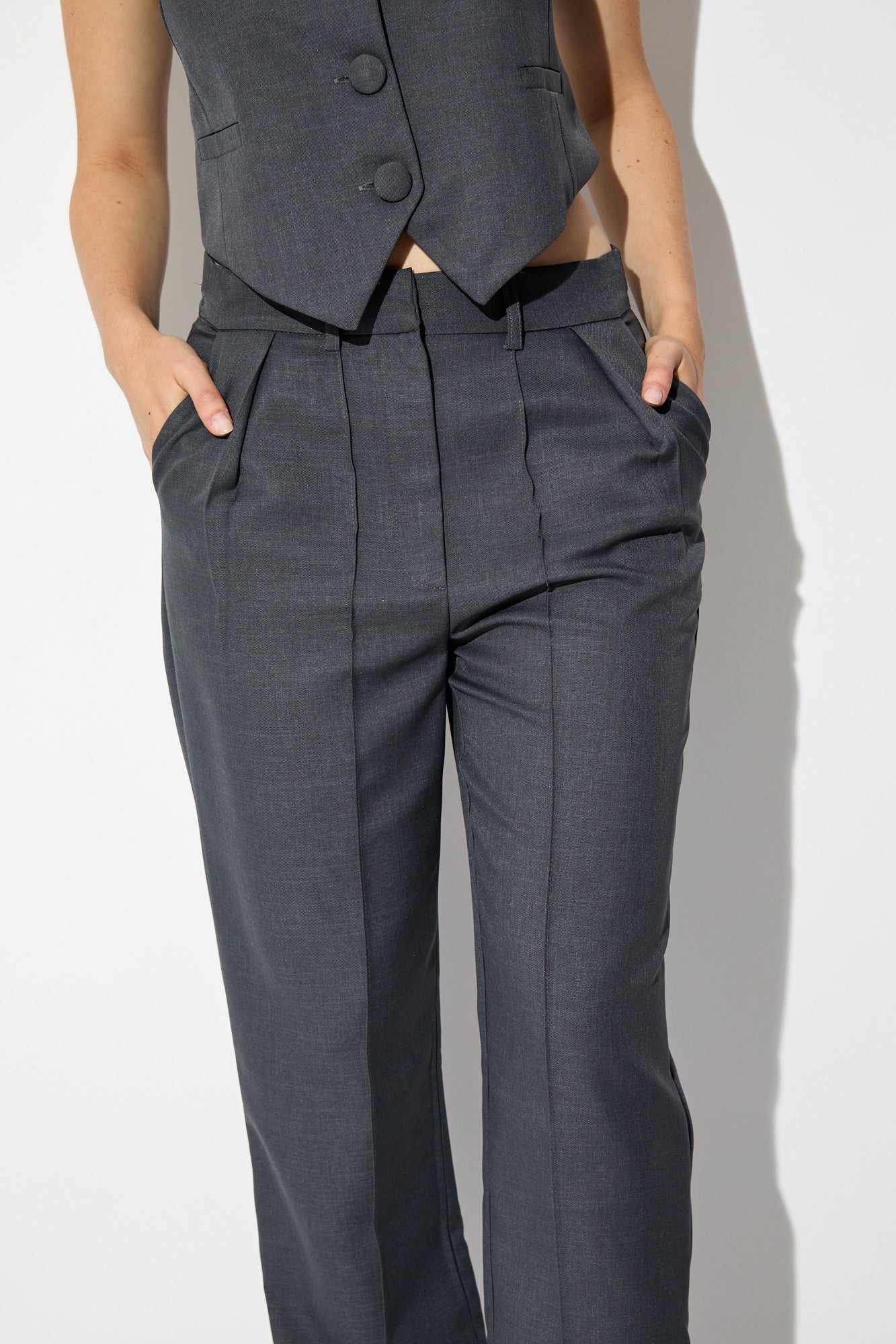 GARCON SUIT