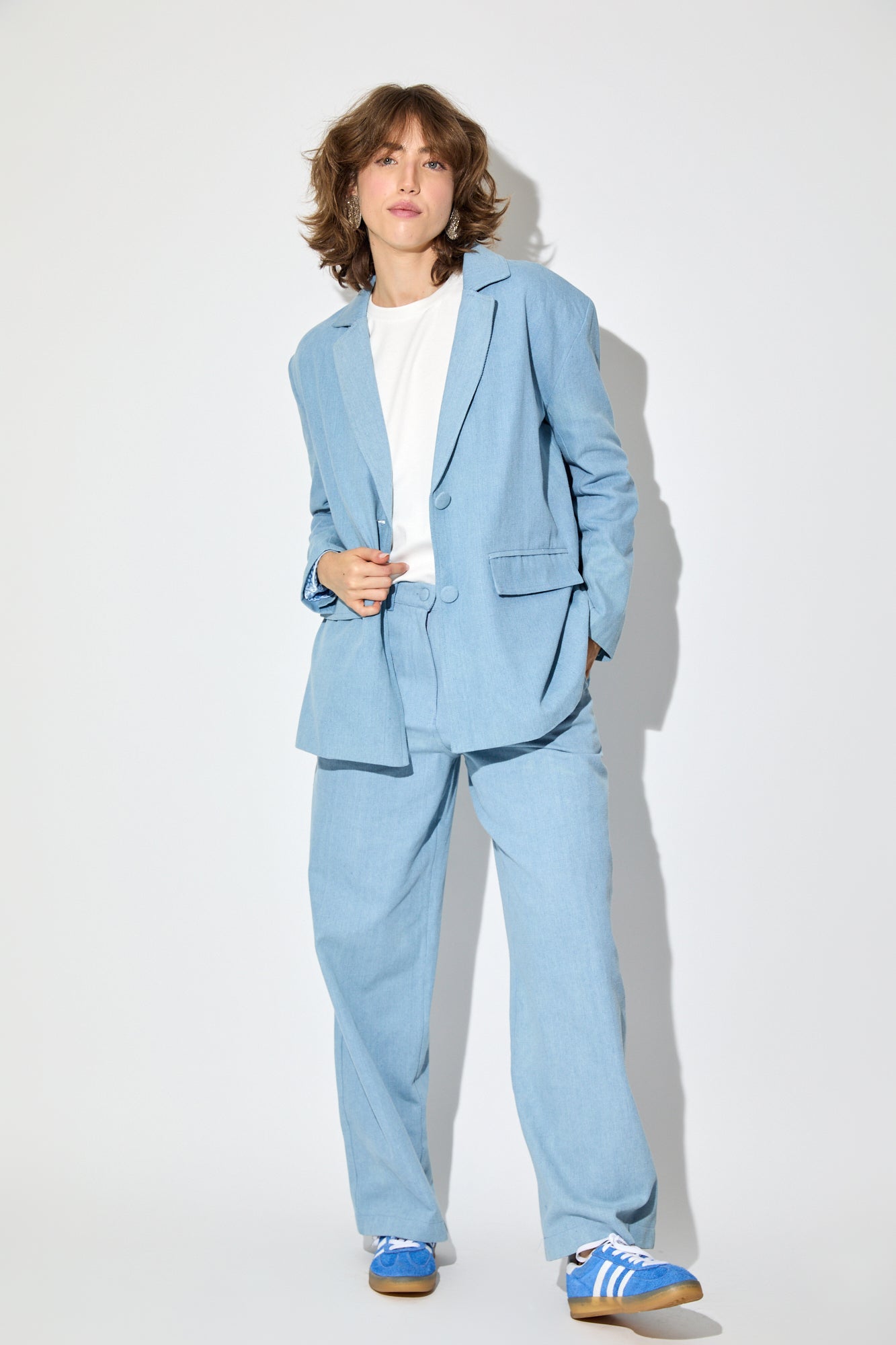 JHONSON SUIT
