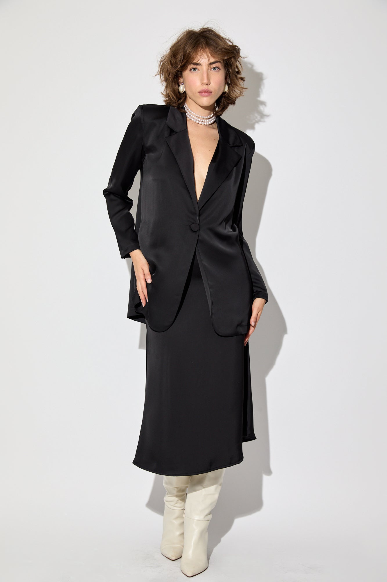 ALEXA SUIT