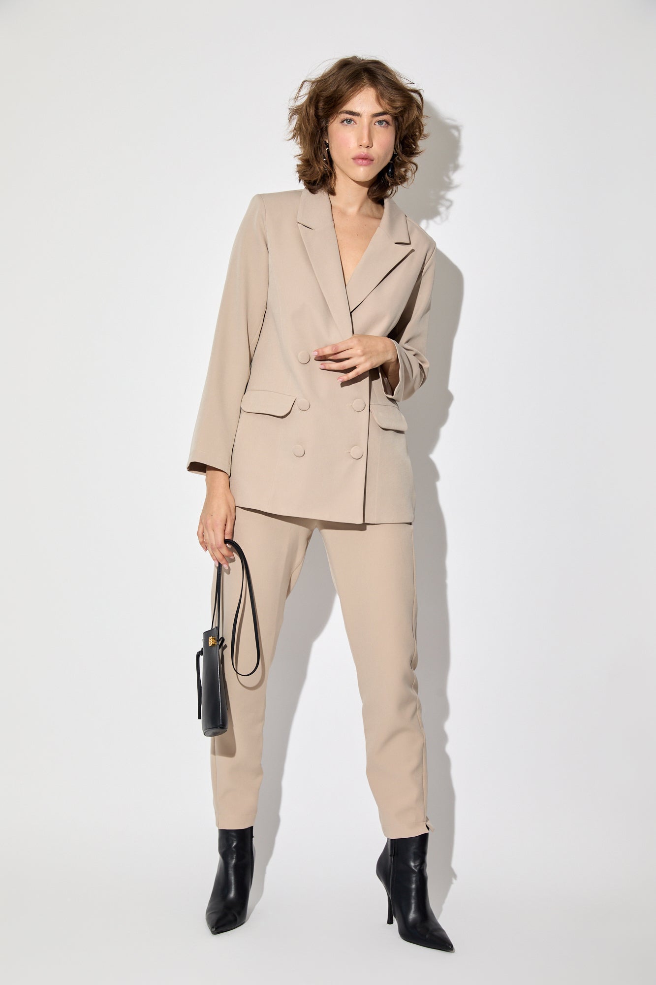 CLAY SUIT